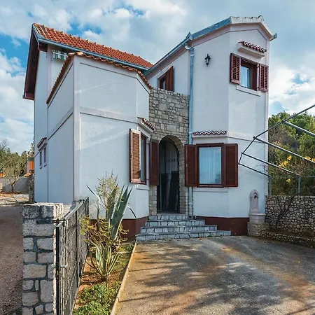 Four-bedroom Holiday In Supljak Prázdninový dům