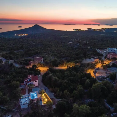 Four-bedroom Holiday In Supljak Prázdninový dům *