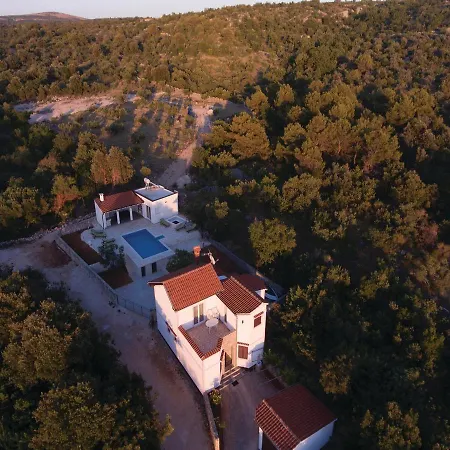 Prázdninový dům Four-bedroom Holiday In Supljak
