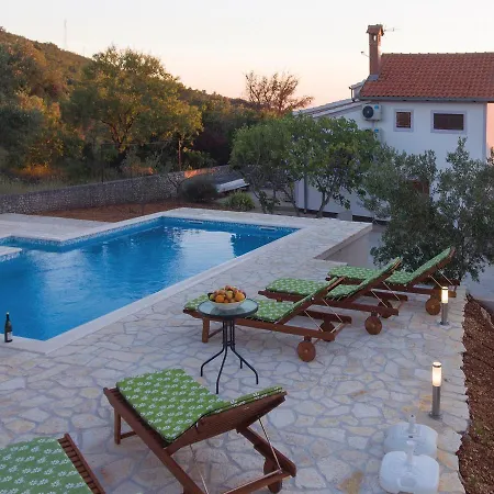 Four-bedroom Holiday In Supljak Prázdninový dům *