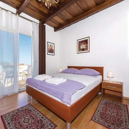Four-bedroom Holiday In Supljak Prázdninový dům Saricevi