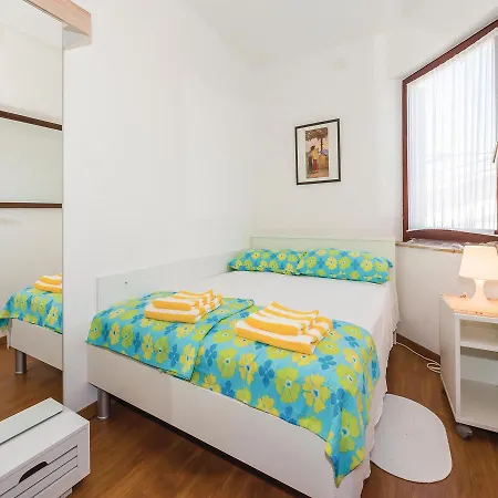 Prázdninový dům Four-bedroom Holiday In Supljak